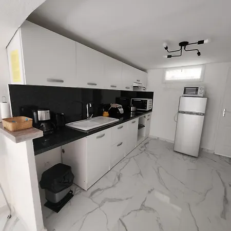 Apartment Les Rosieres Maxime-golf De Saint Tropez, Climatisee *