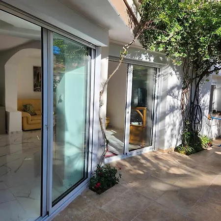 Les Rosieres Maxime-golf De Saint Tropez, Climatisee