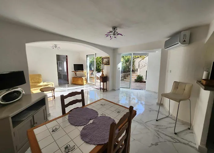 Appartement Les Rosières Maxime-golf De Saint Tropez, Climatisée *